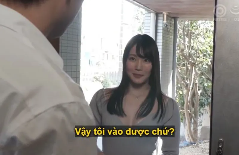 Người anh hàng xóm giàu có bị cô em gái xinh tươi, ngon nghẻ nhà bên cạnh - vừa mới dọn về cùng chồng - chủ động rủ rê quan hệ.