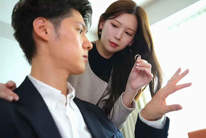Người vợ đi đi giã ngoại, gã chồng ở nhà bị nhỏ em vợ yêu gạ nắc không trượt phát nào